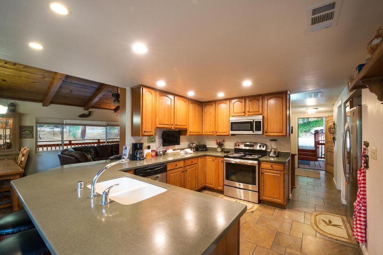 Sierra Springs Βίλα Oakhurst Εξωτερικό φωτογραφία