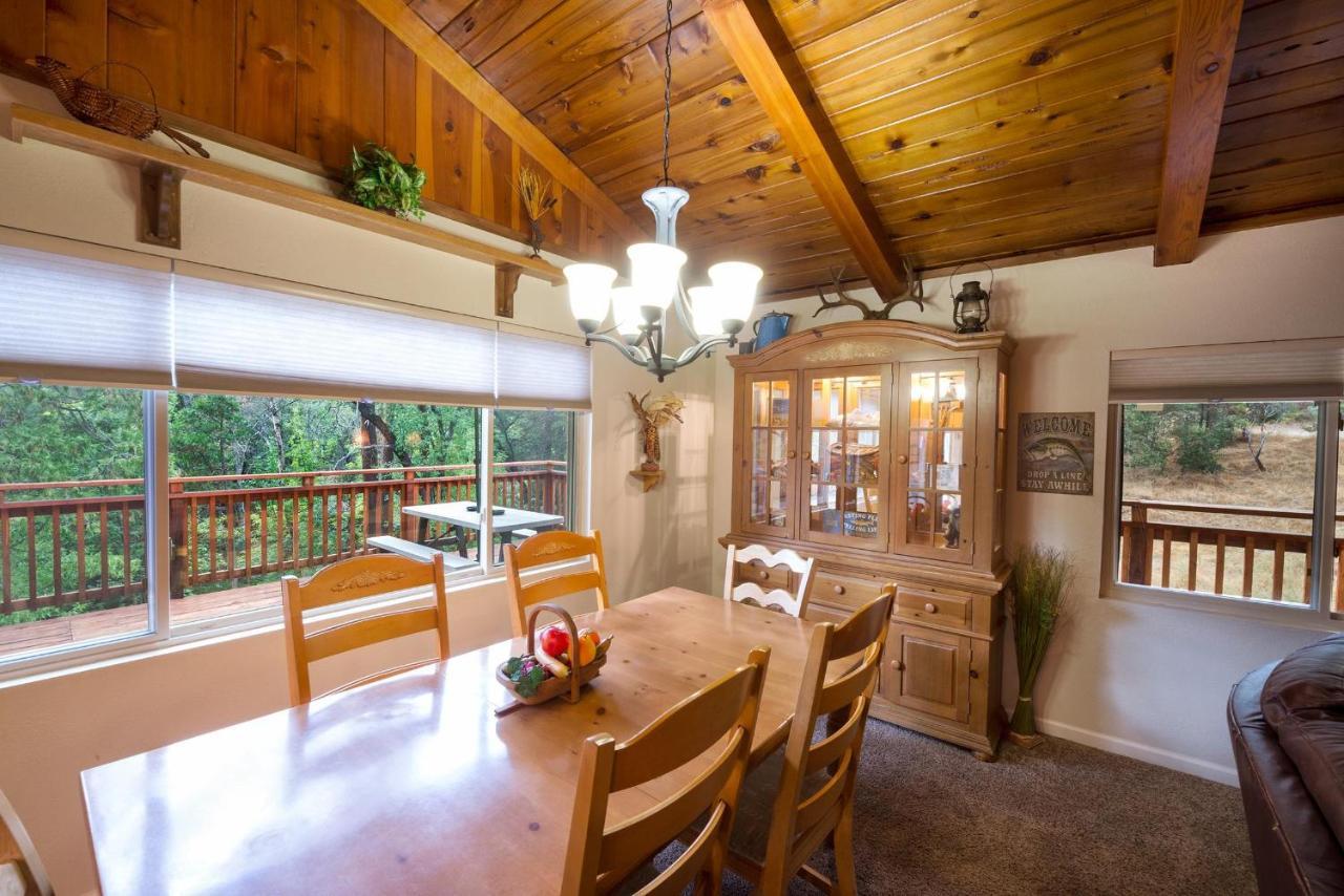 Sierra Springs Βίλα Oakhurst Εξωτερικό φωτογραφία