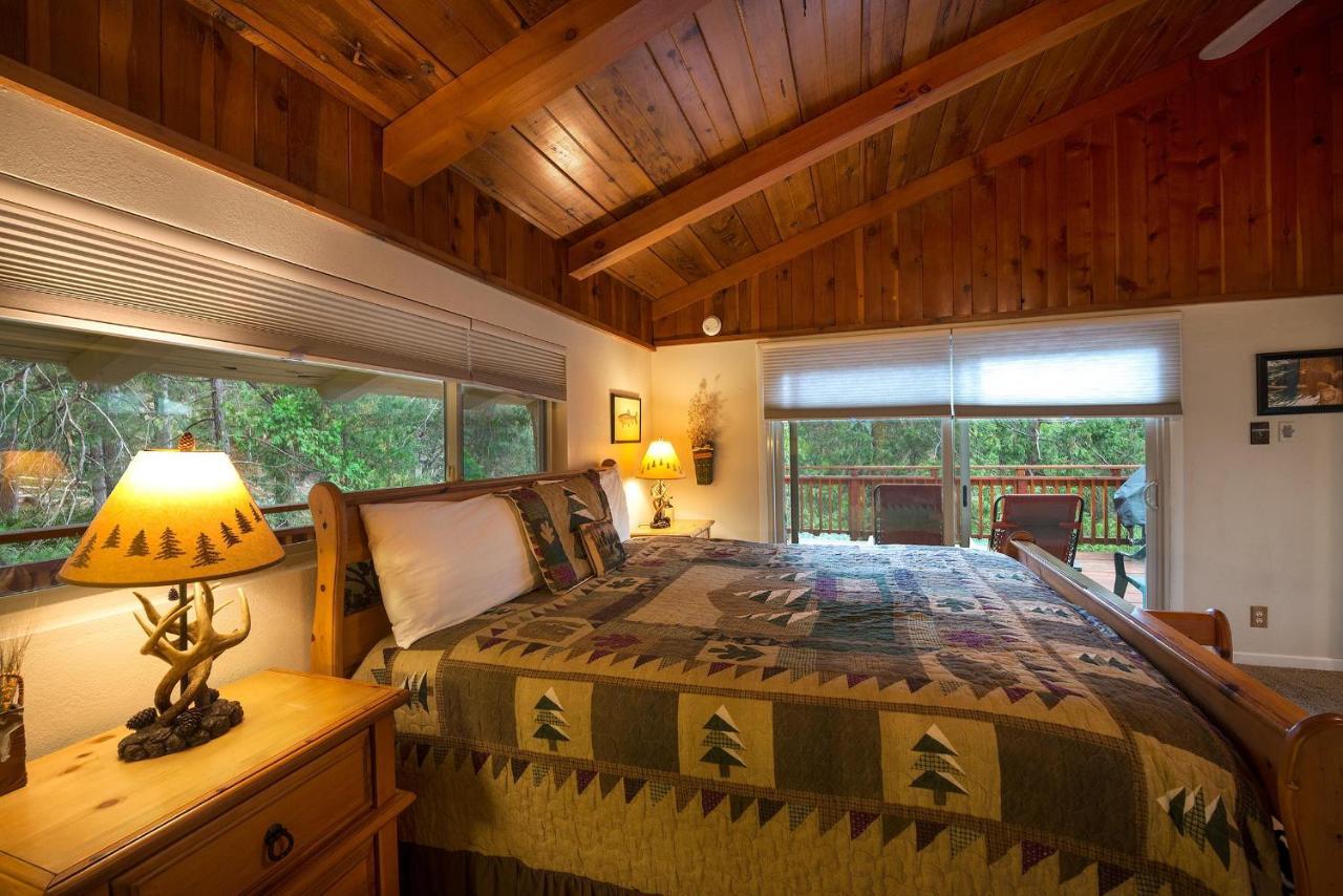 Sierra Springs Βίλα Oakhurst Εξωτερικό φωτογραφία