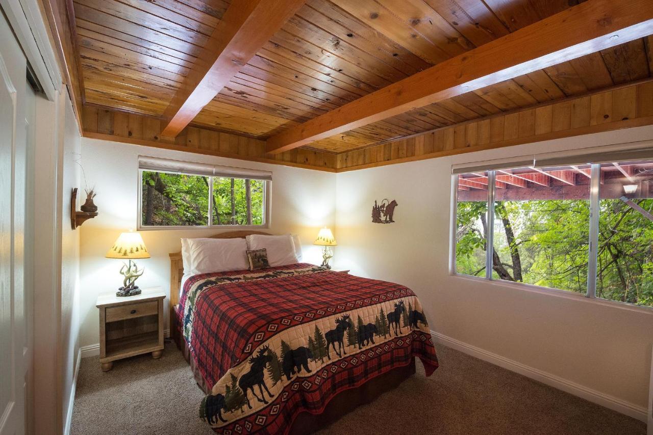Sierra Springs Βίλα Oakhurst Εξωτερικό φωτογραφία