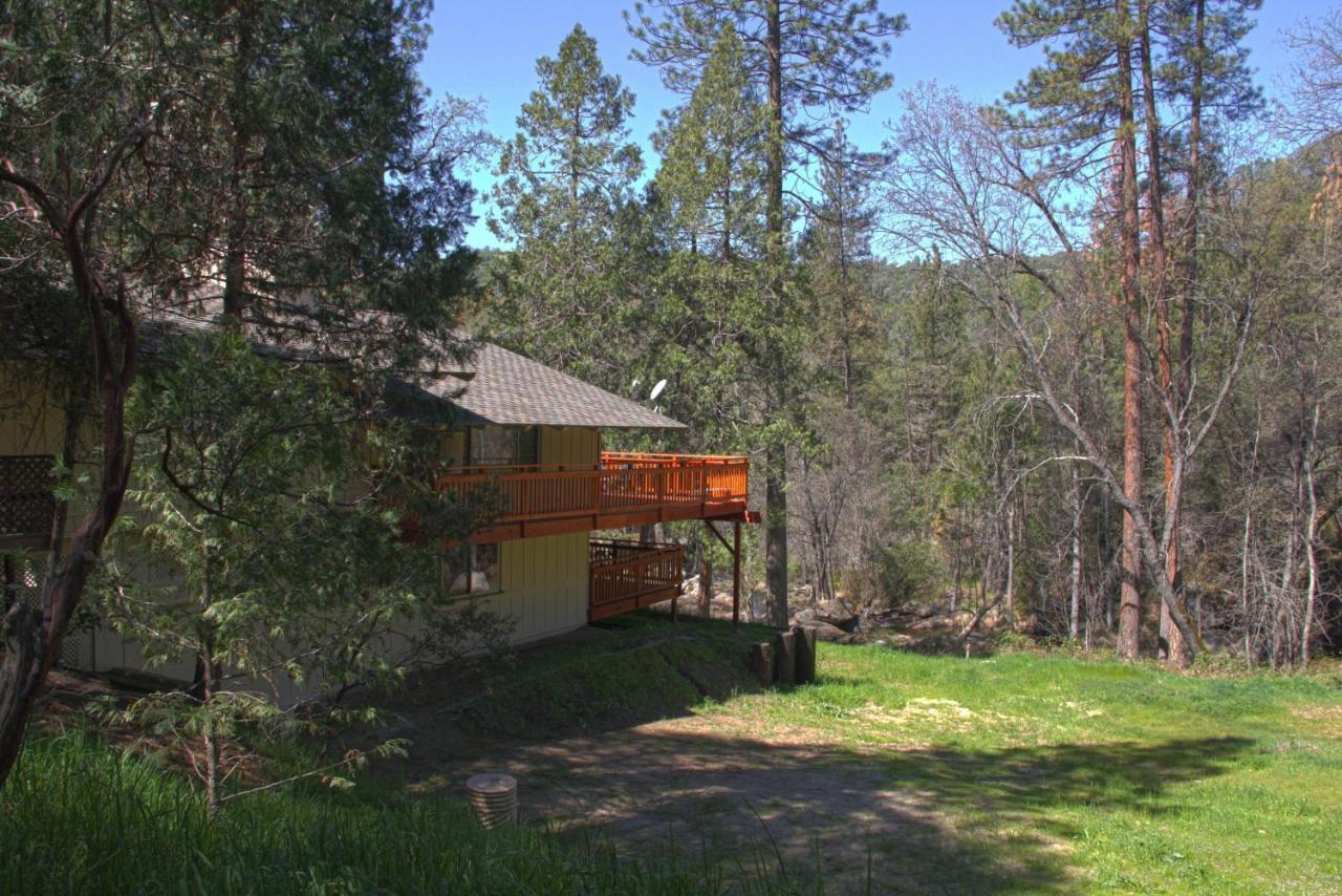 Sierra Springs Βίλα Oakhurst Εξωτερικό φωτογραφία